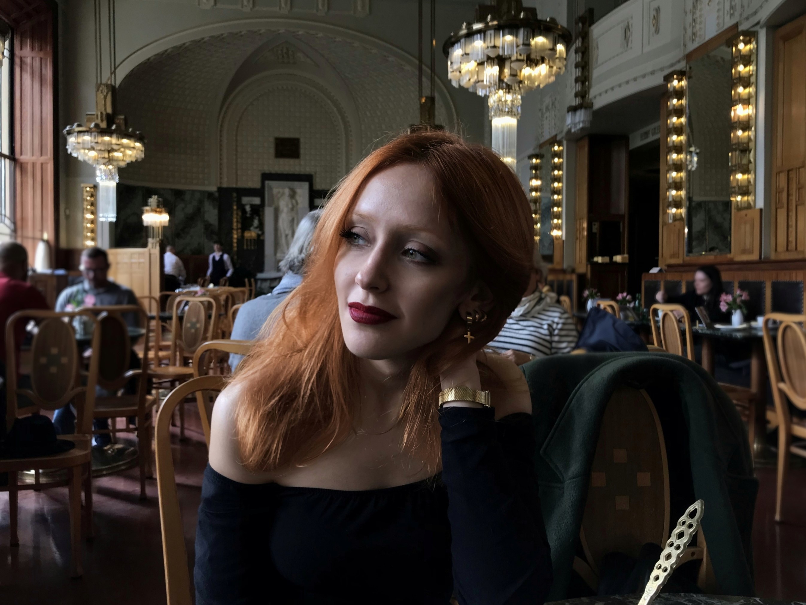 Mina Pavlović, SEO content writer, editor, and philosopher